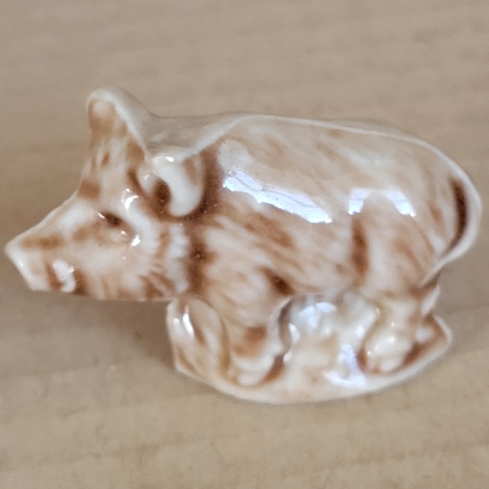 Wade Pig / Hog Miniature Figurine  -  Made In England